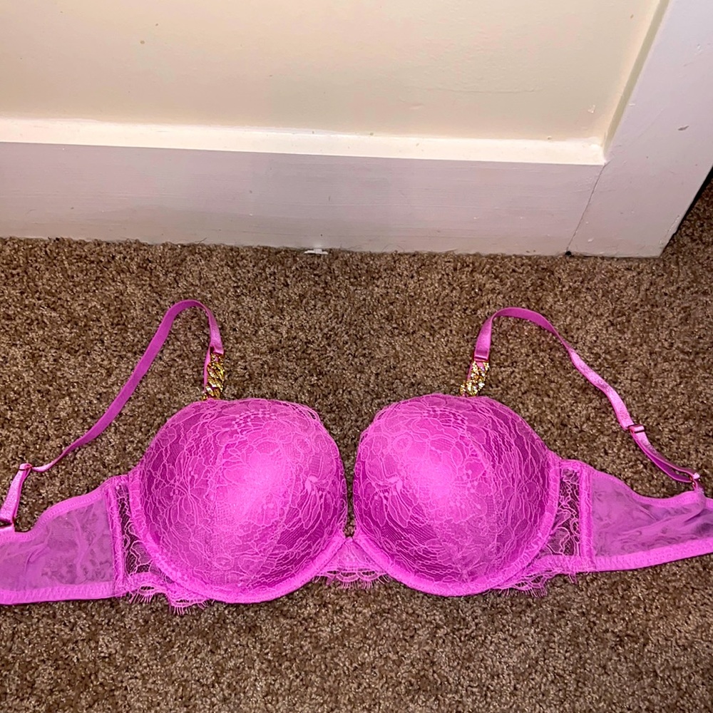 pink/purple colored Victoria’s Secret Very Sexy bra. with rinestone gold chain